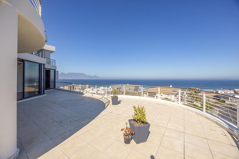 3 Bedroom Property for Sale in Bloubergstrand Western Cape
